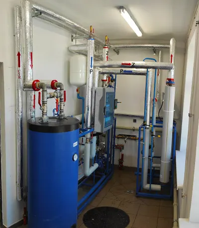 AQUA-TECH instalacje centralnego ogrzewania oraz wod-kan, Ogrzewanie podłogowe, Pogotowie Hydrauliczne 24h, Hydraulik Kutno